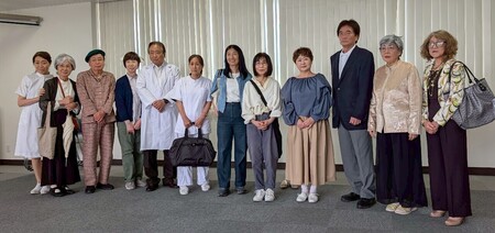 LINE_ALBUM_2025523「見果てぬ夢」B衣装合せ_250527_3.jpg